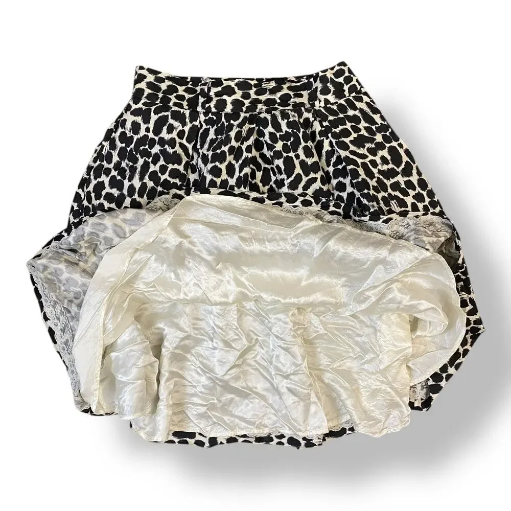 Kate Spade 100% Silk Cheetah Print Pleated Skirt Womens Size 8 Black White‎